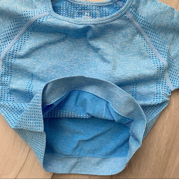 🔥SALE🔥SET/High Waist Biker Shorts & crop top - Picture 11 of 13